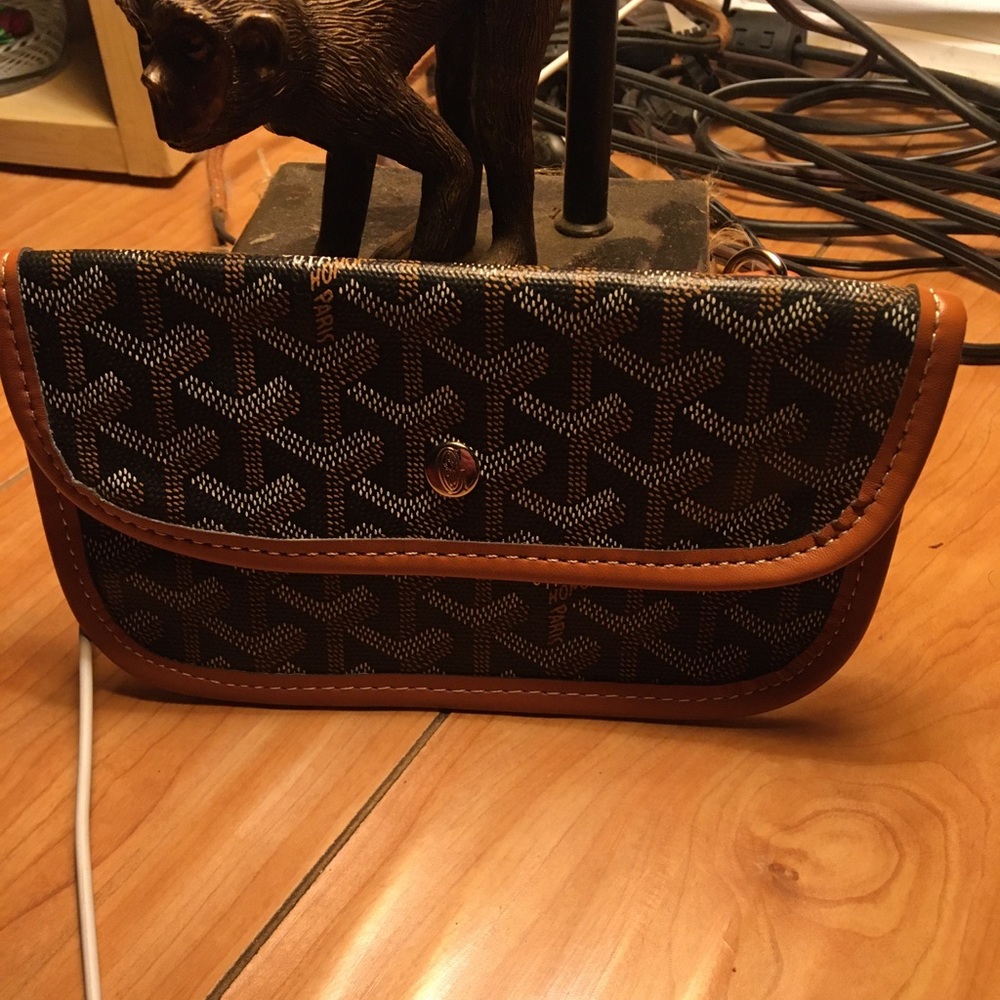Goyard Leather Printed Wallet. Excellent condition.